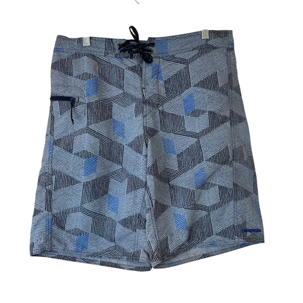 Patagonia Men's Blue Geometric Wavefarer Board Shorts Zipper Pocket sz 32